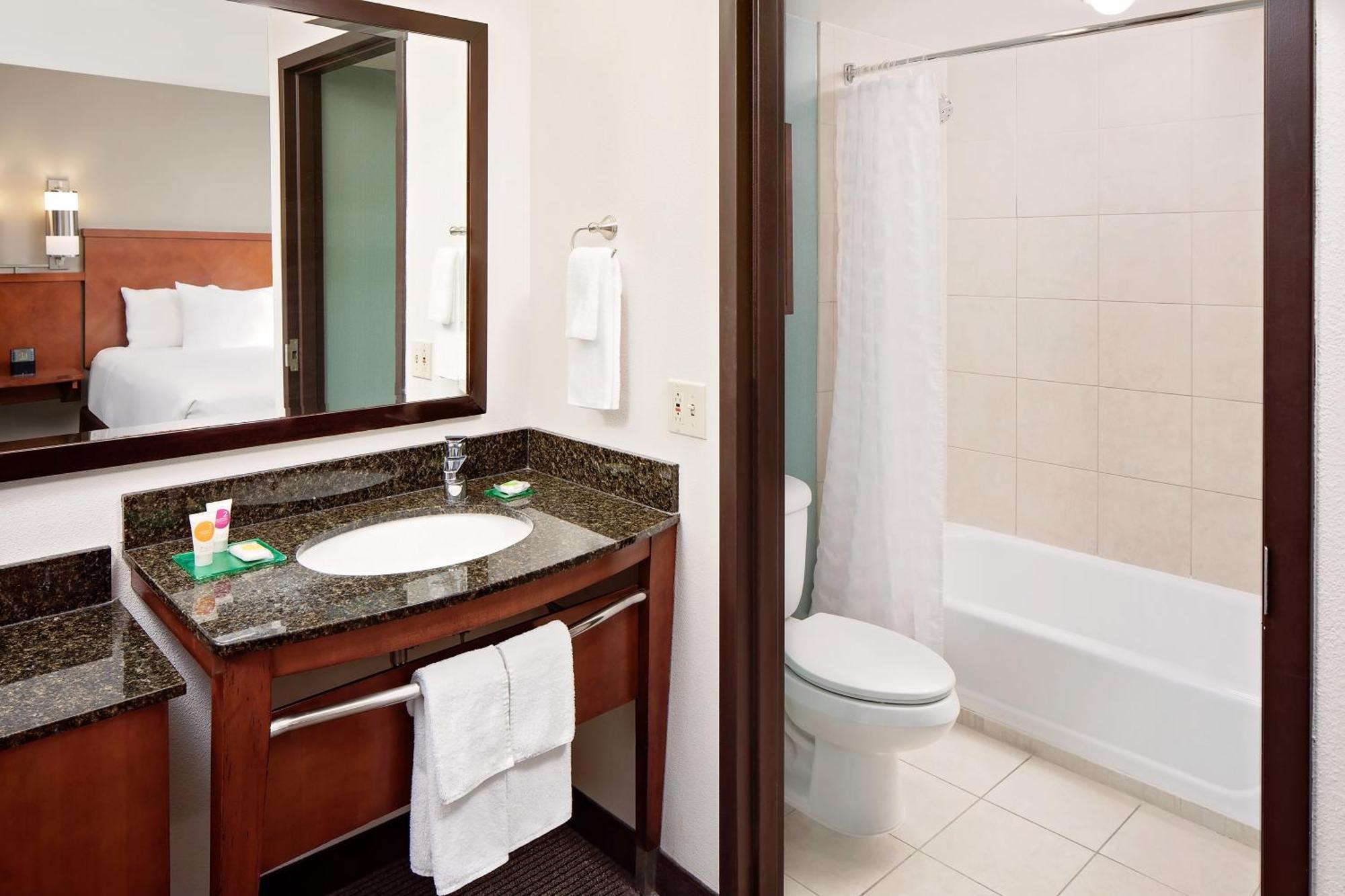 Hyatt Place Ontario/Rancho Cucamonga Δωμάτιο φωτογραφία